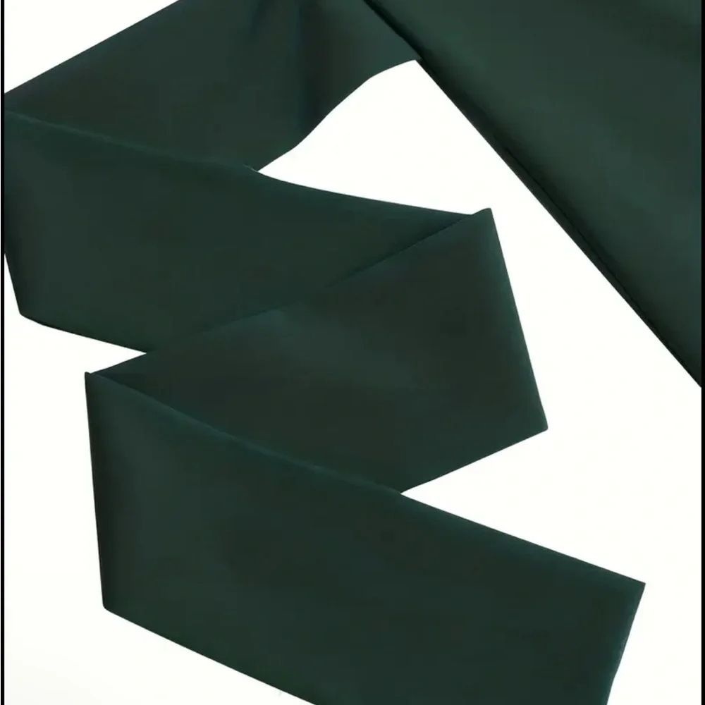 COPY - Elegant Green Maxi Dress - Picture 7 of 7